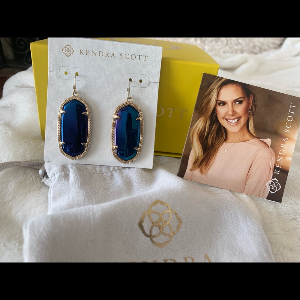 Kendra Scott Iridescent Black Elle earrings EUC